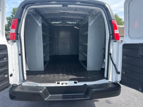 2021 GMC Savana 2500