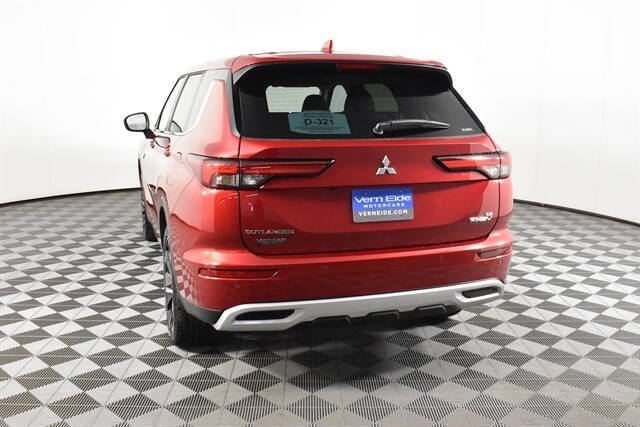 2025 Mitsubishi Outlander PHEV SE