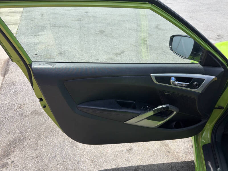 2012 Hyundai Veloster