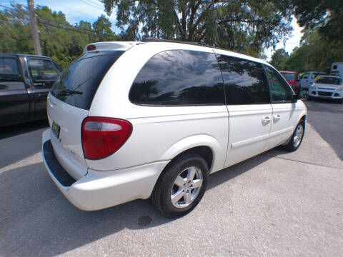 2005 Dodge Grand Caravan SXT