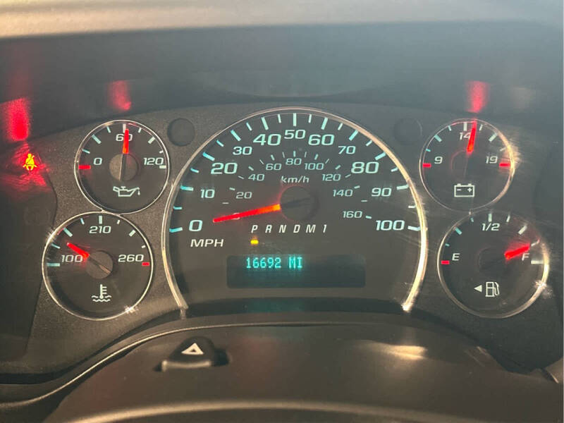 2023 Chevrolet Express 2500