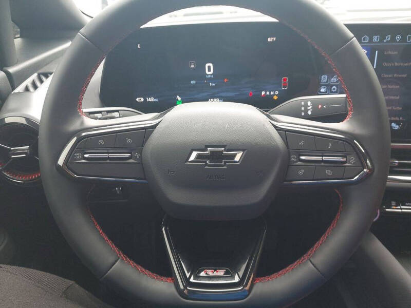 2025 Chevrolet Equinox EV RS