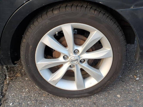 2014 Nissan Versa 1.6 SL