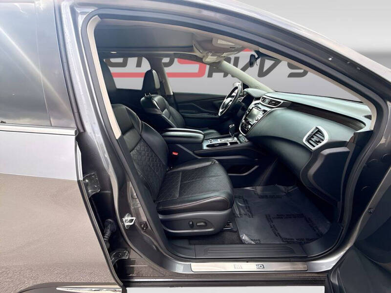 2023 Nissan Murano Platinum