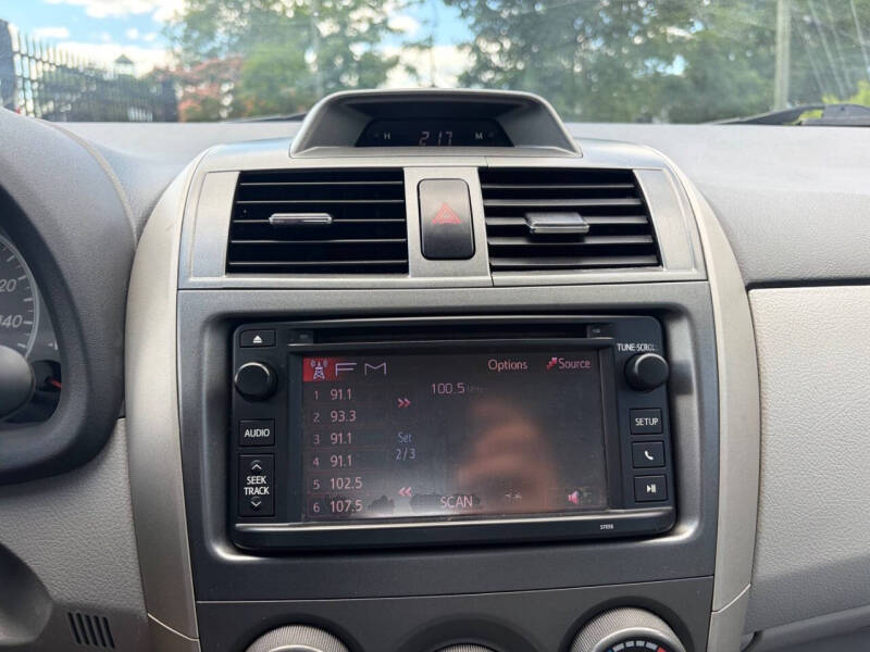 2013 Toyota Corolla LE