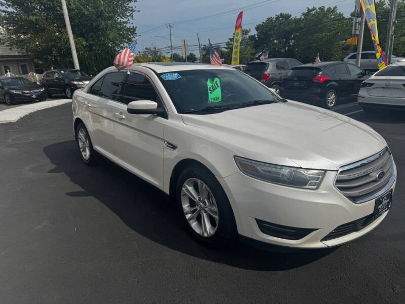 2013 Ford Taurus SEL