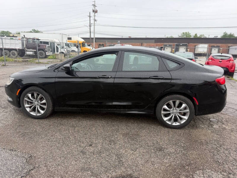 2015 Chrysler 200 S