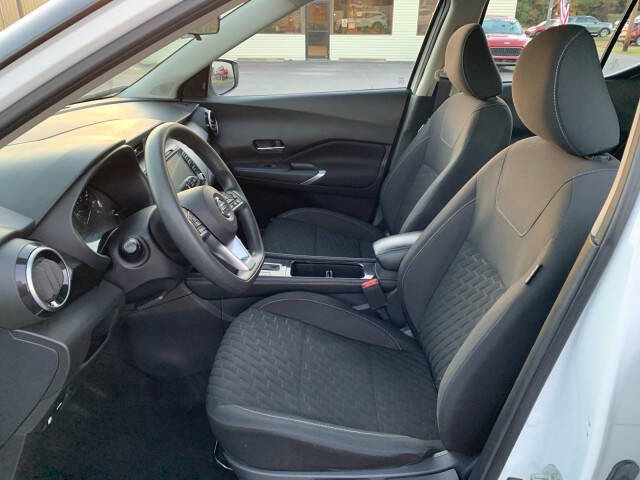 2021 Nissan Kicks SV