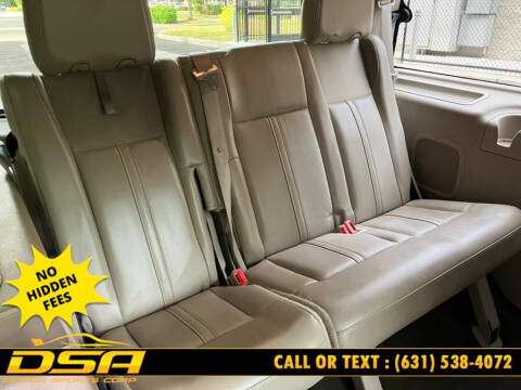 2016 Lincoln Navigator Select