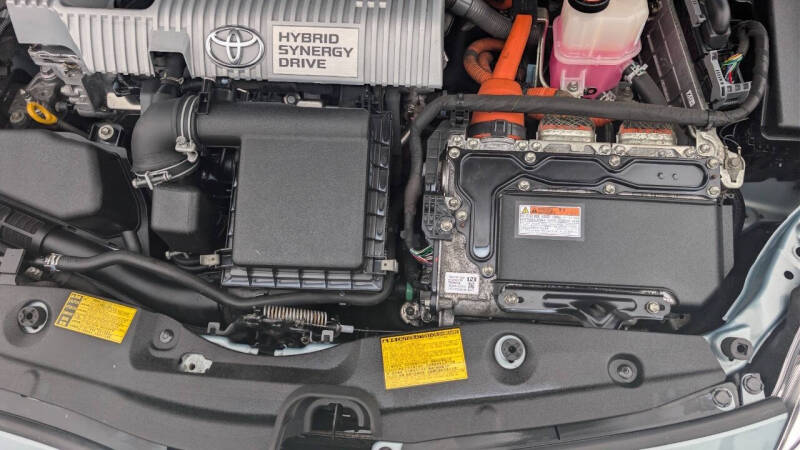 2014 Toyota Prius Three