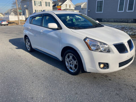 2009 Pontiac Vibe for sale at D'Ambroise Auto Sales in Lowell MA