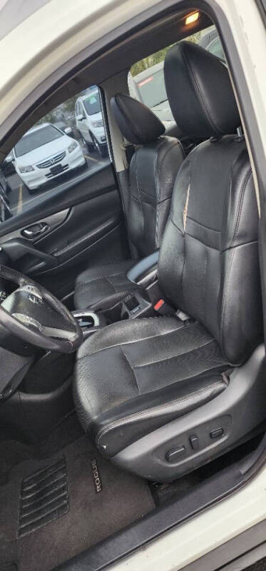 2015 Nissan Rogue SL