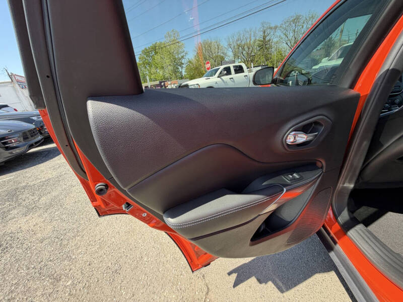 2021 Jeep Cherokee Latitude Plus