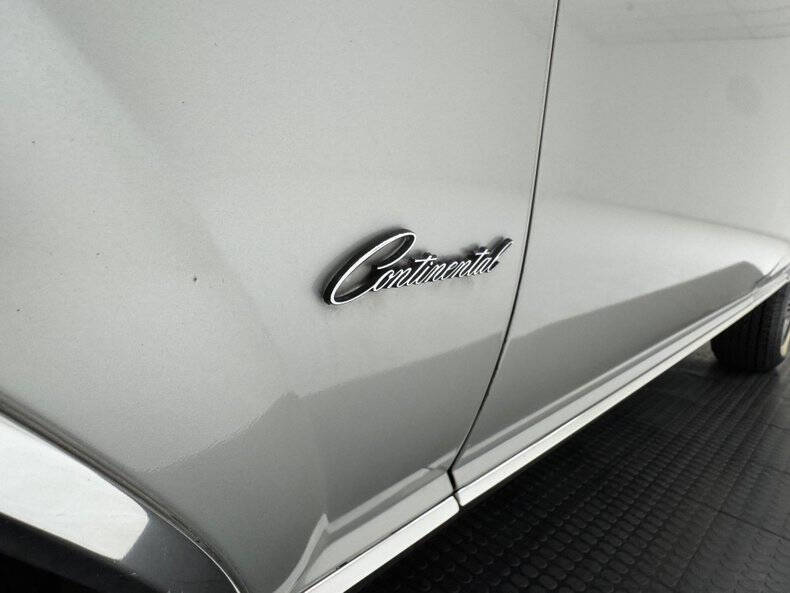 1983 Lincoln Continental