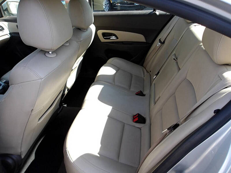 2015 Chevrolet Cruze 2LT Auto