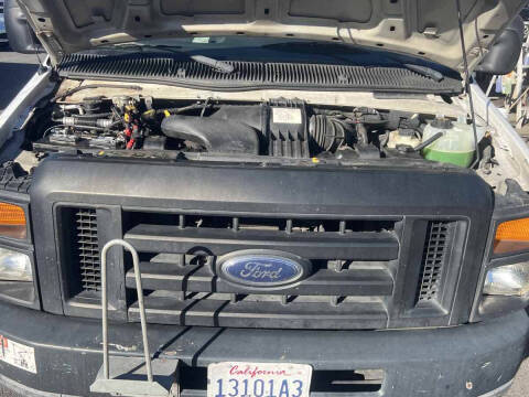 2010 Ford E-Series E-350 SD