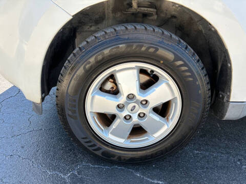 2009 Ford Escape XLS