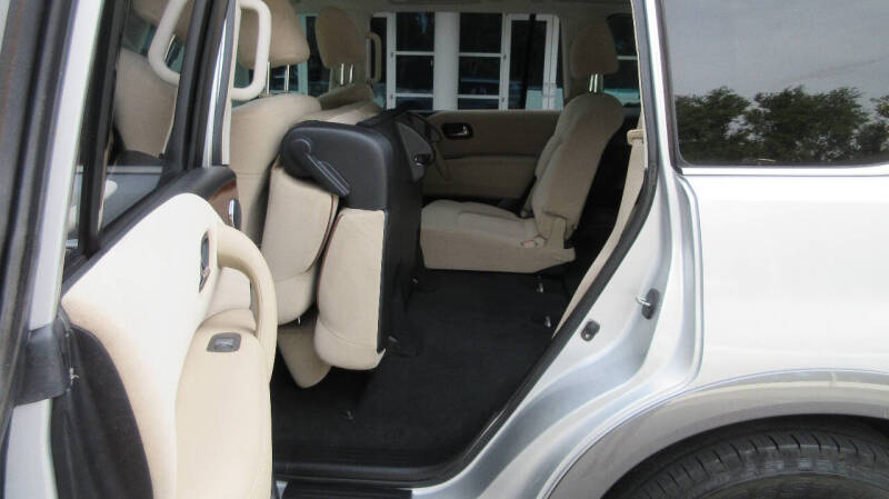 2017 Nissan Armada SV