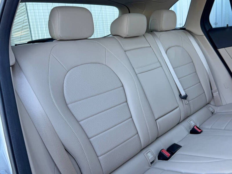 2021 Mercedes-Benz GLC GLC 300 4MATIC