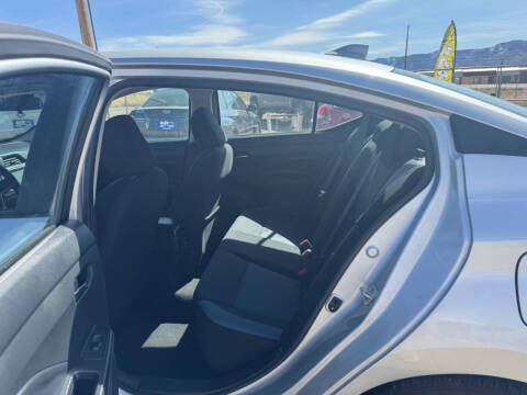 2023 Nissan Versa SV