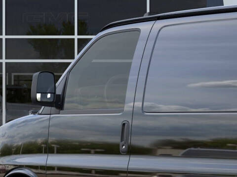 2025 GMC Savana 2500