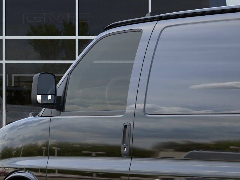2025 GMC Savana 2500