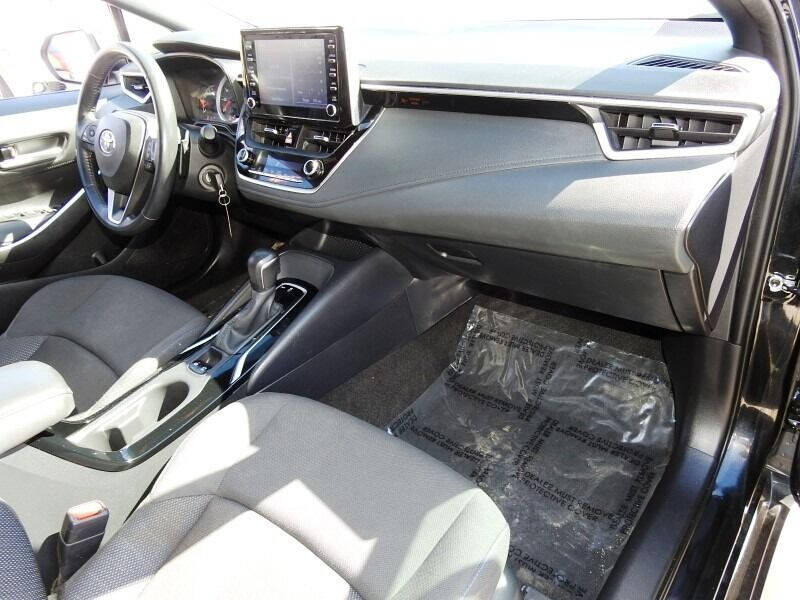 2020 Toyota Corolla  - $17,900