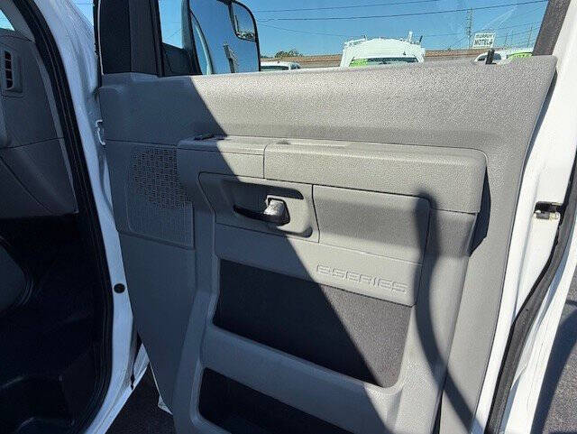 2012 Ford E-Series E-250