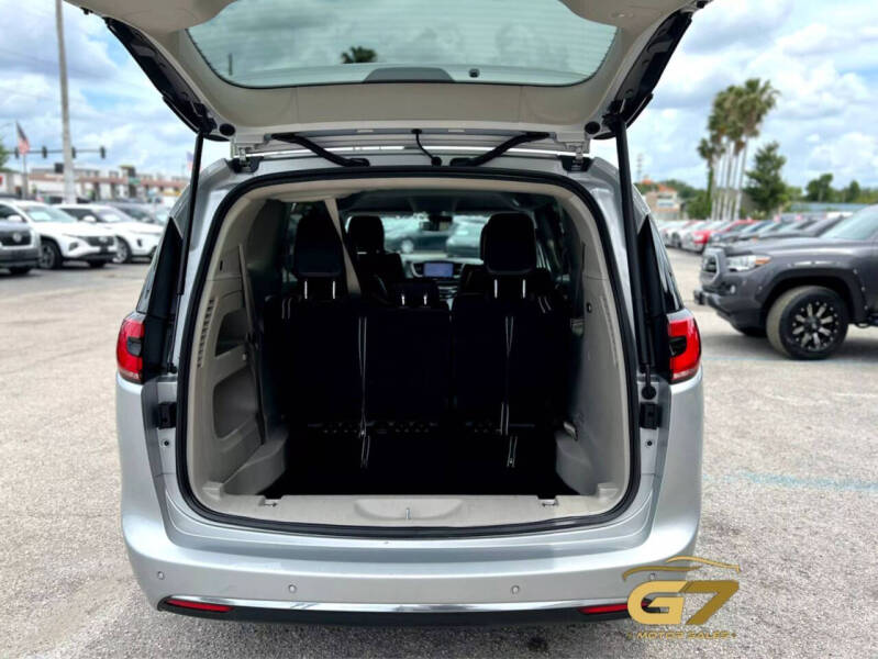 2023 Chrysler Pacifica Touring L