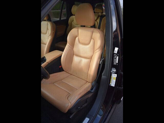 2017 Volvo XC90 T8 eAWD Inscription