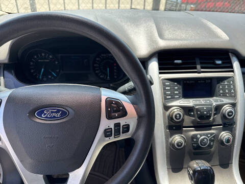 2013 Ford Edge SE