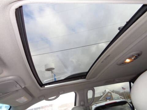 2004 Toyota Sequoia SR5