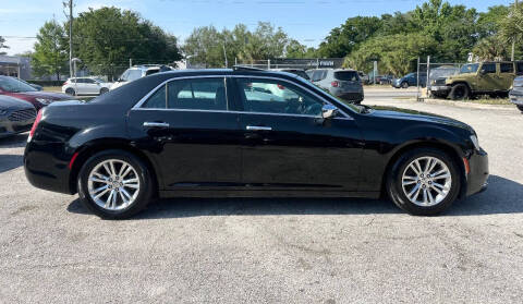 2017 Chrysler 300 C