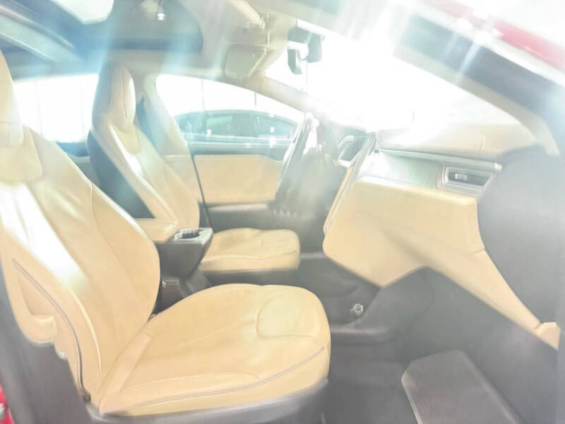 2013 Tesla Model S Performance