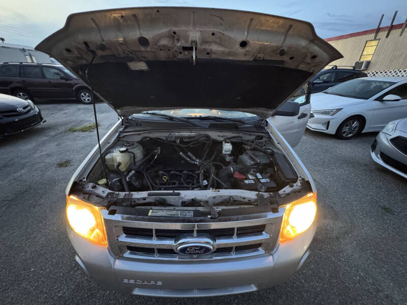 2011 Ford Escape XLS