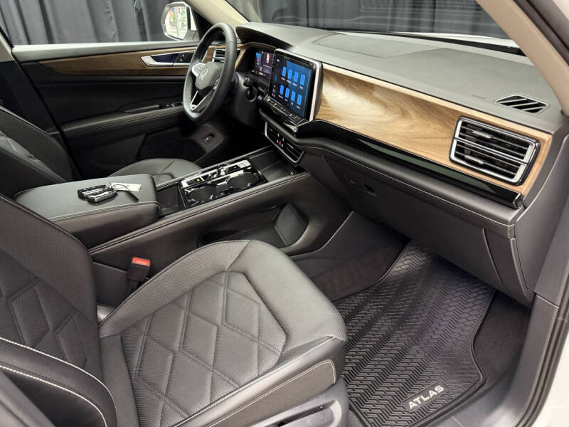 2024 Volkswagen Atlas SE 4Motion