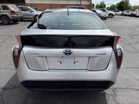 2016 Toyota Prius Three