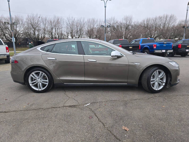 2016 Tesla Model S 70