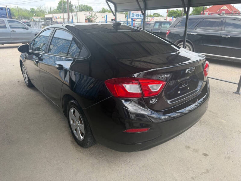 2018 Chevrolet Cruze LS Auto