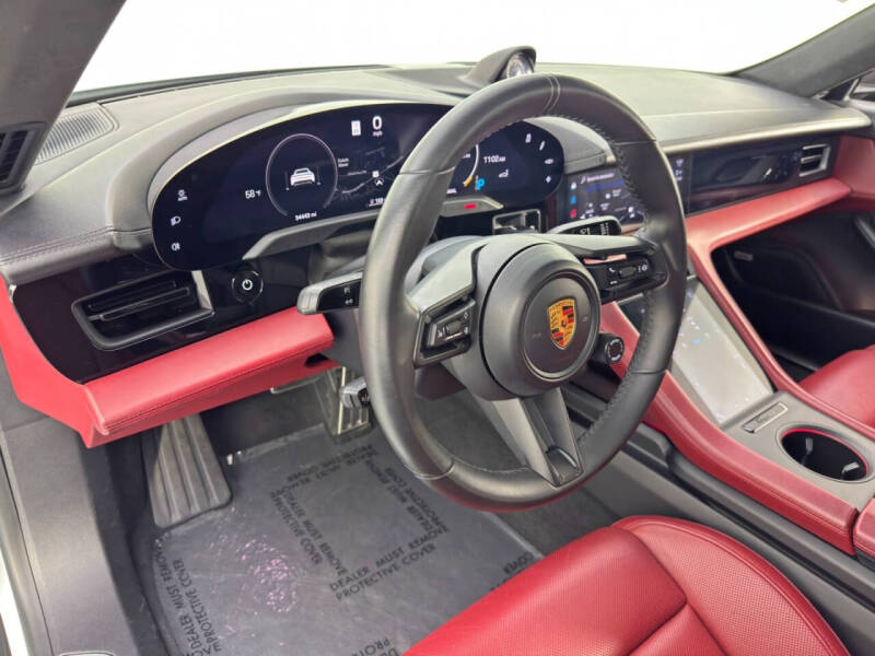 2020 Porsche Taycan Turbo