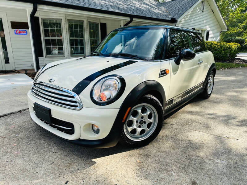 MINI Cooper's photo