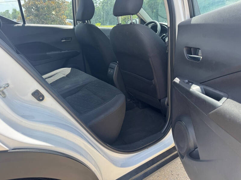 2021 Nissan Kicks SV