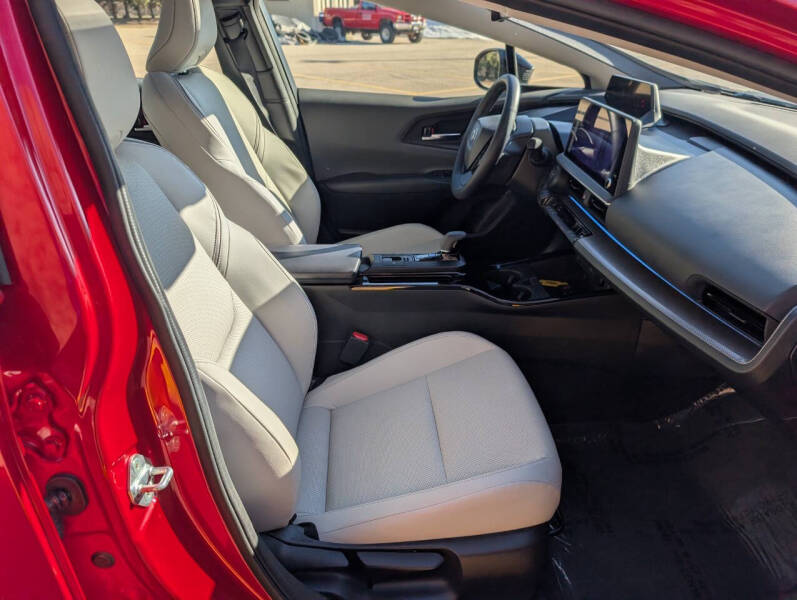 2024 Toyota Prius XLE