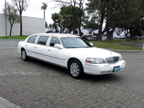 2004 Lincoln Town Car