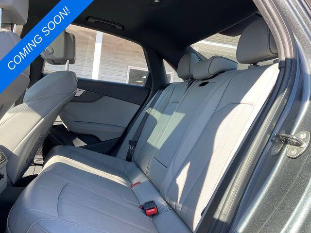 2022 Audi A4 quattro S line Prem Plus 45 TFSI