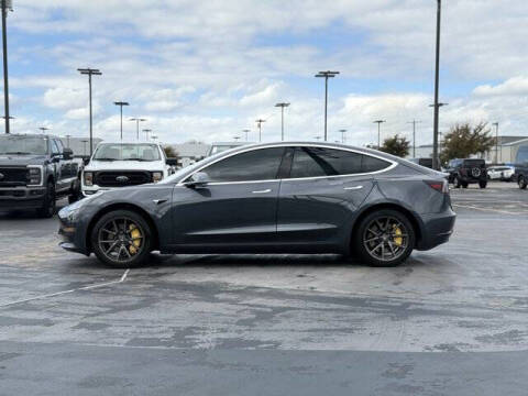 2019 Tesla Model 3 Standard Range Plus