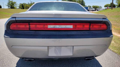 2013 Dodge Challenger SXT