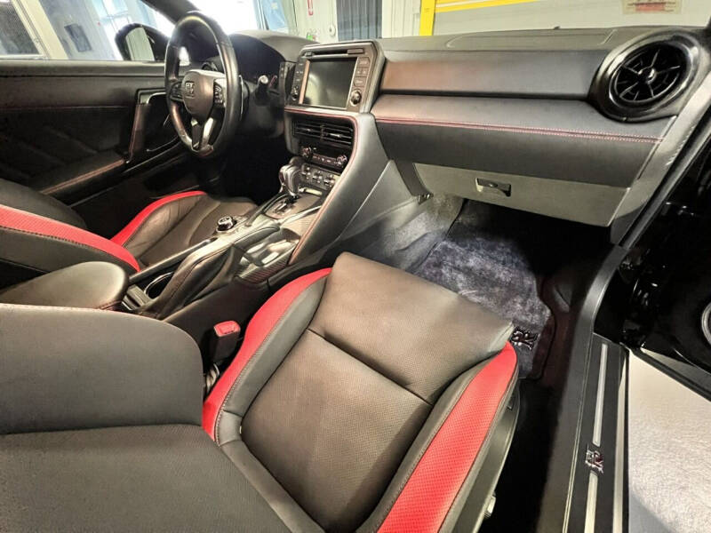 2018 Nissan GT-R Track Edition