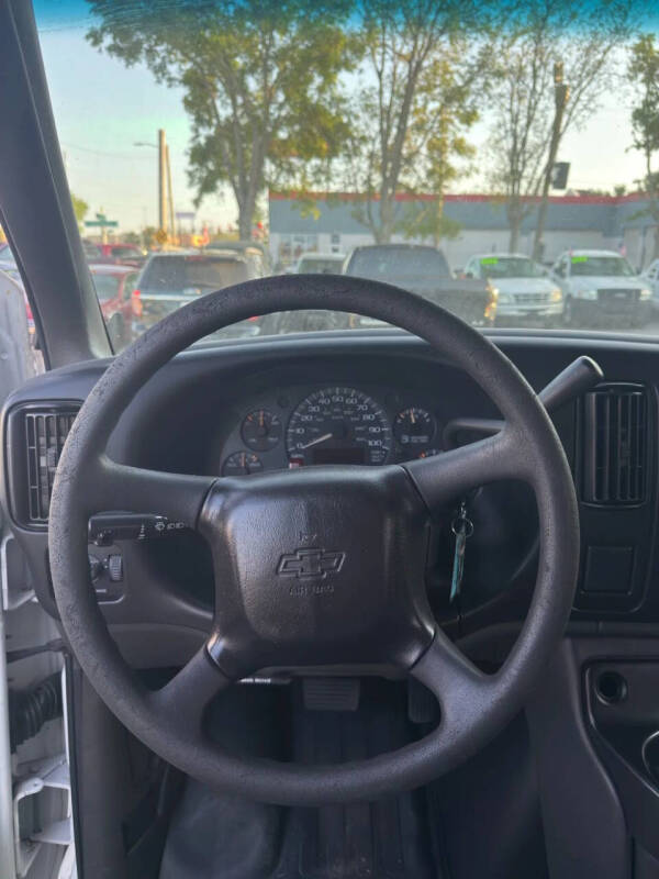 2002 Chevrolet Express