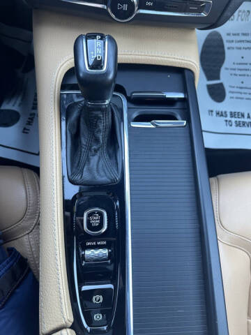 2018 Volvo V90 Cross Country T5